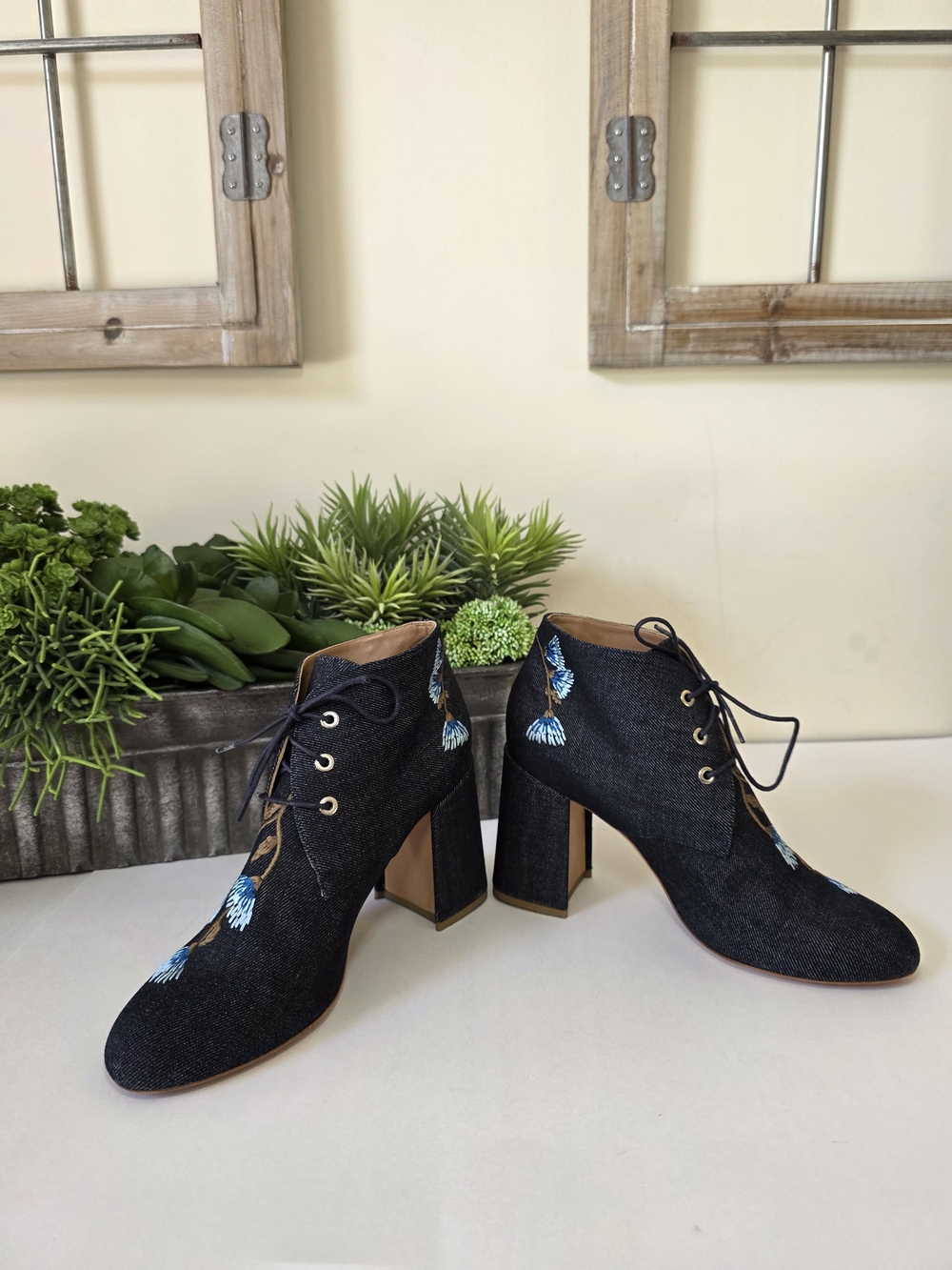 Laurence Dacade Belen Floral Embroidered Denim Booties Italy EU 42 US 10-10.5 - Picture 10 of 15